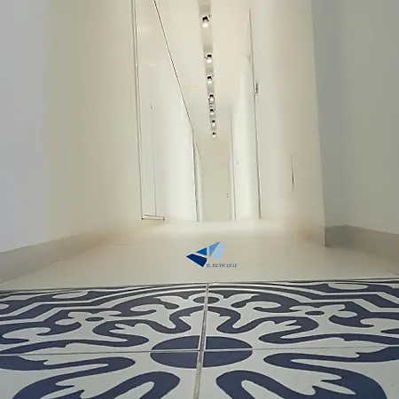 ベッド・アンド・ブレックファスト イル レティコロ 4*